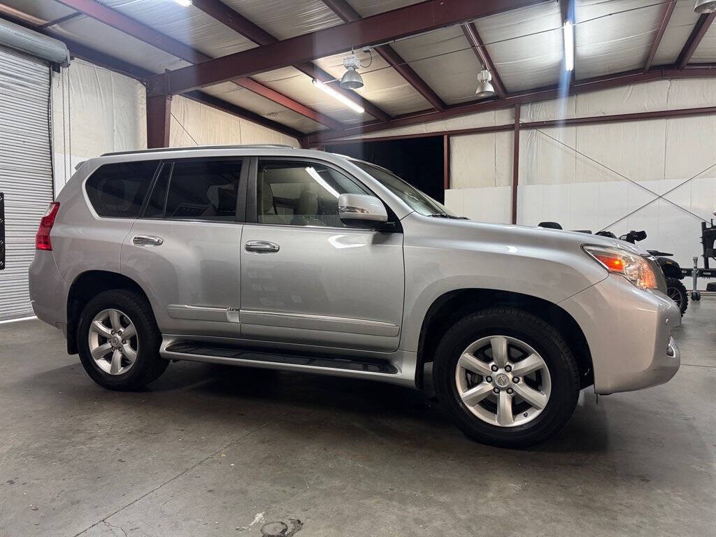 2013 Lexus GX 460 Image 11