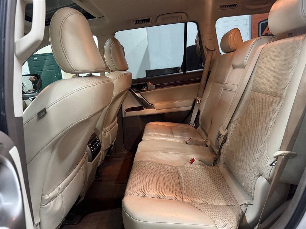 2013 Lexus GX 460 Image 17