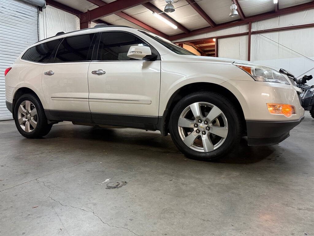 2012 Chevrolet Traverse Image 11