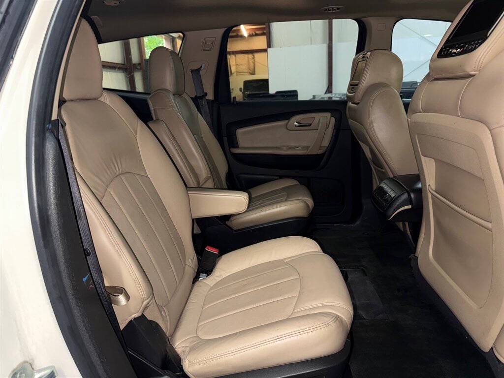 2012 Chevrolet Traverse Image 13