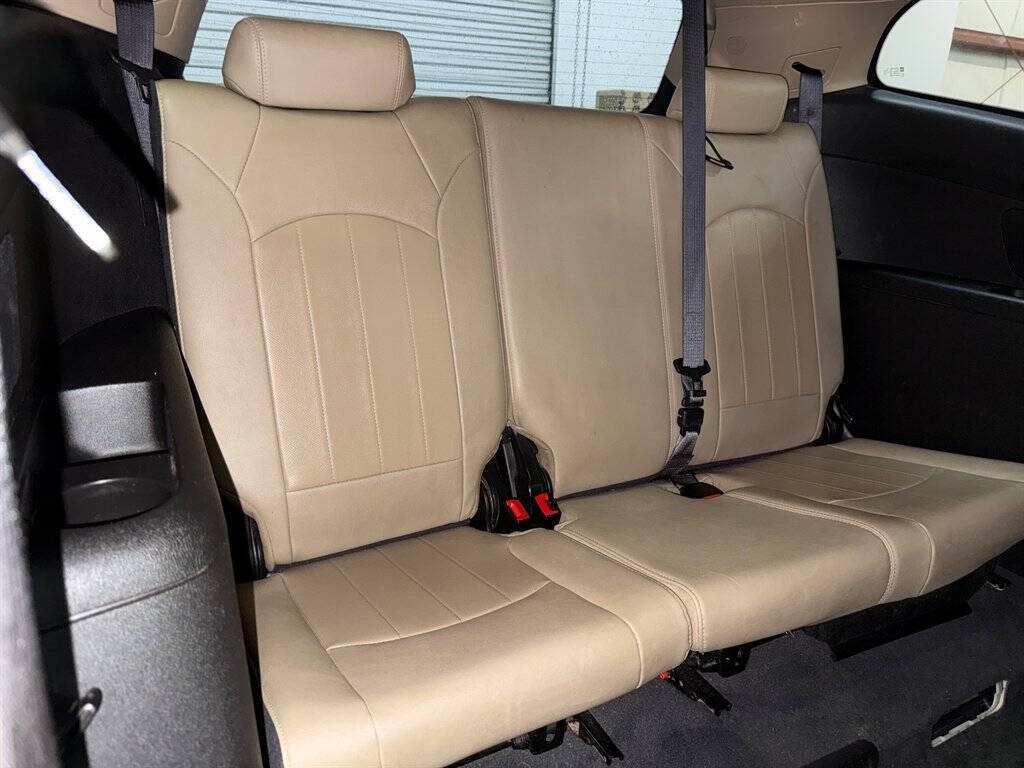 2012 Chevrolet Traverse Image 17