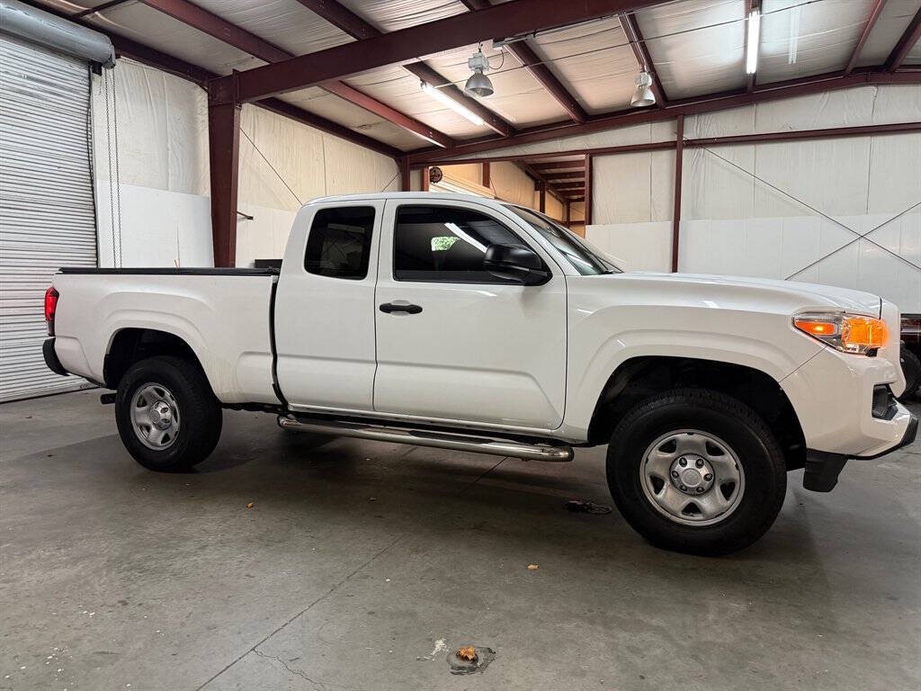 2019 Toyota Tacoma Image 13