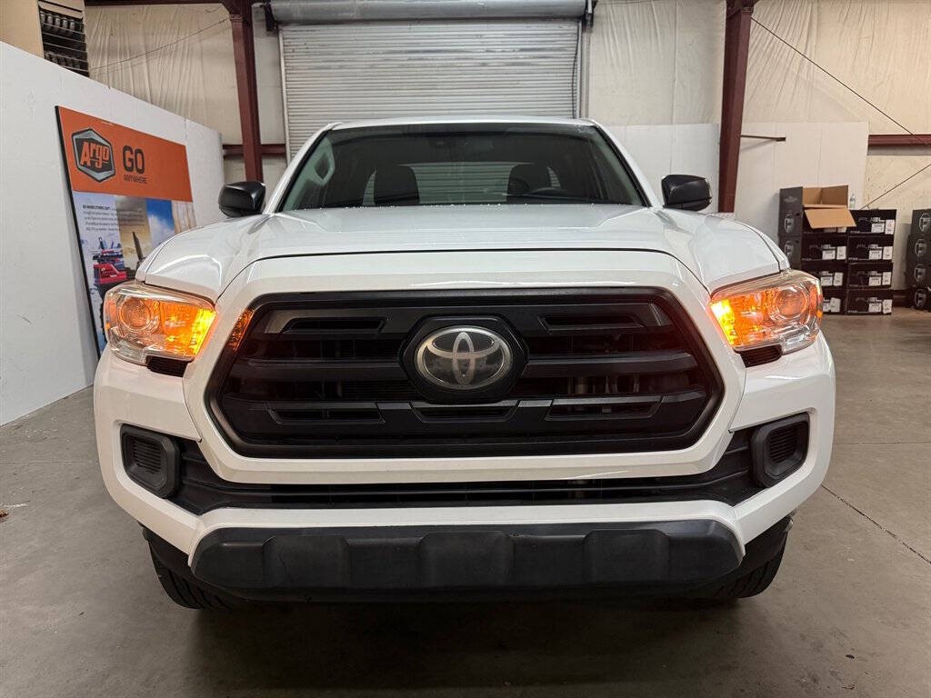 2019 Toyota Tacoma Image 4