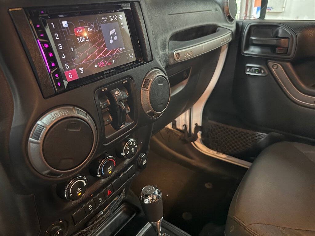 2018 Jeep Wrangler Image 14
