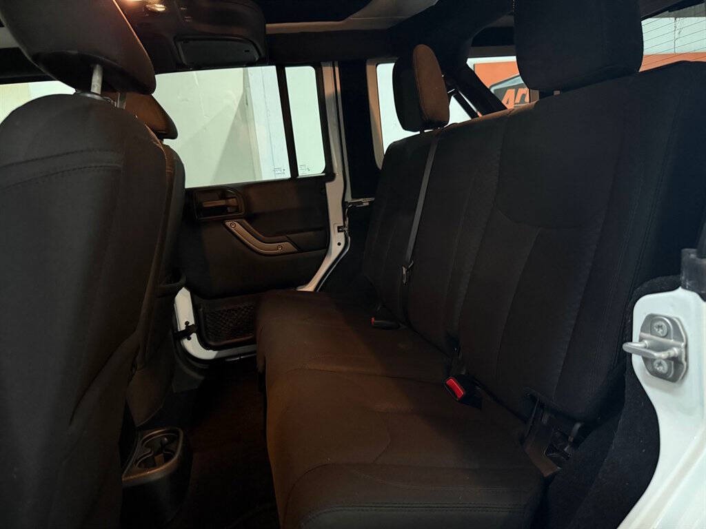 2018 Jeep Wrangler Image 16