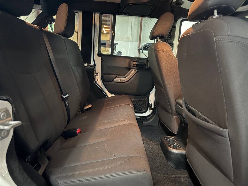 2018 Jeep Wrangler Image 17