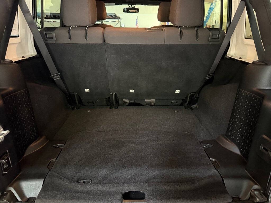 2018 Jeep Wrangler Image 21