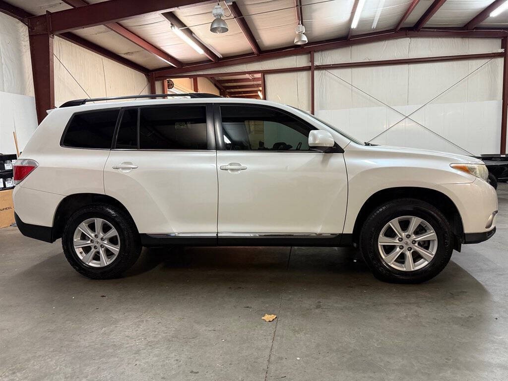 2012 Toyota Highlander Image 10