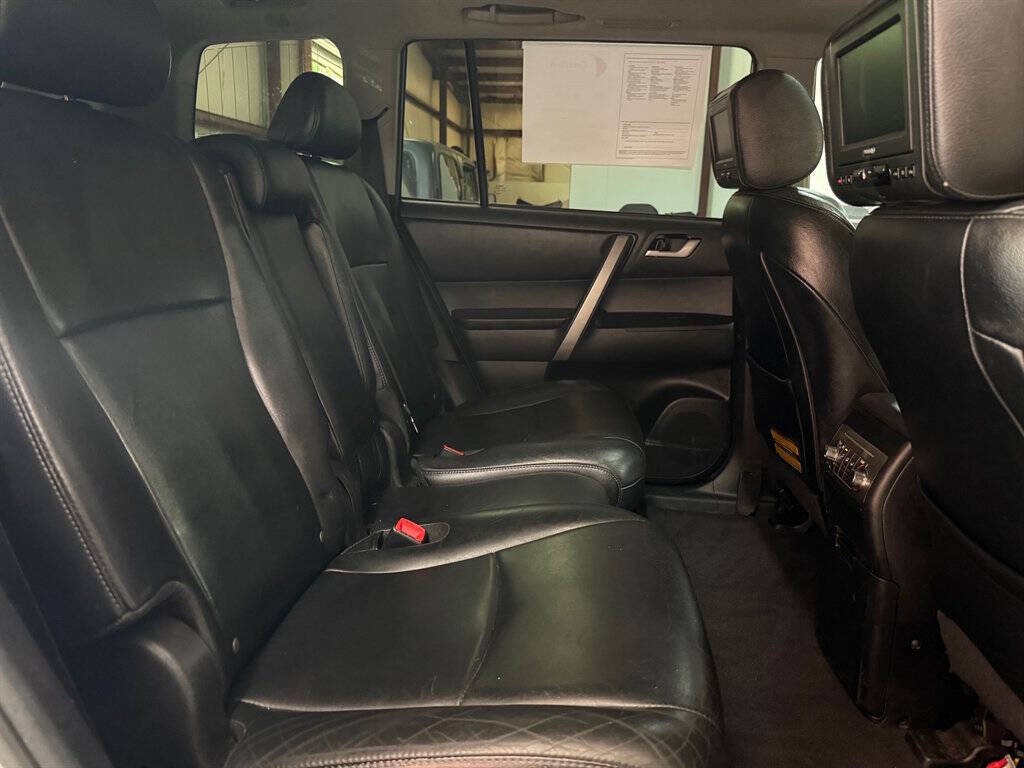 2012 Toyota Highlander Image 18