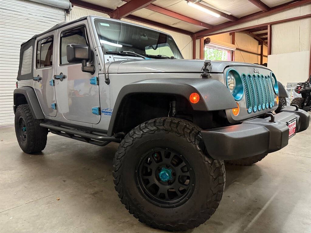 2015 Jeep Wrangler Unlimited Image 2