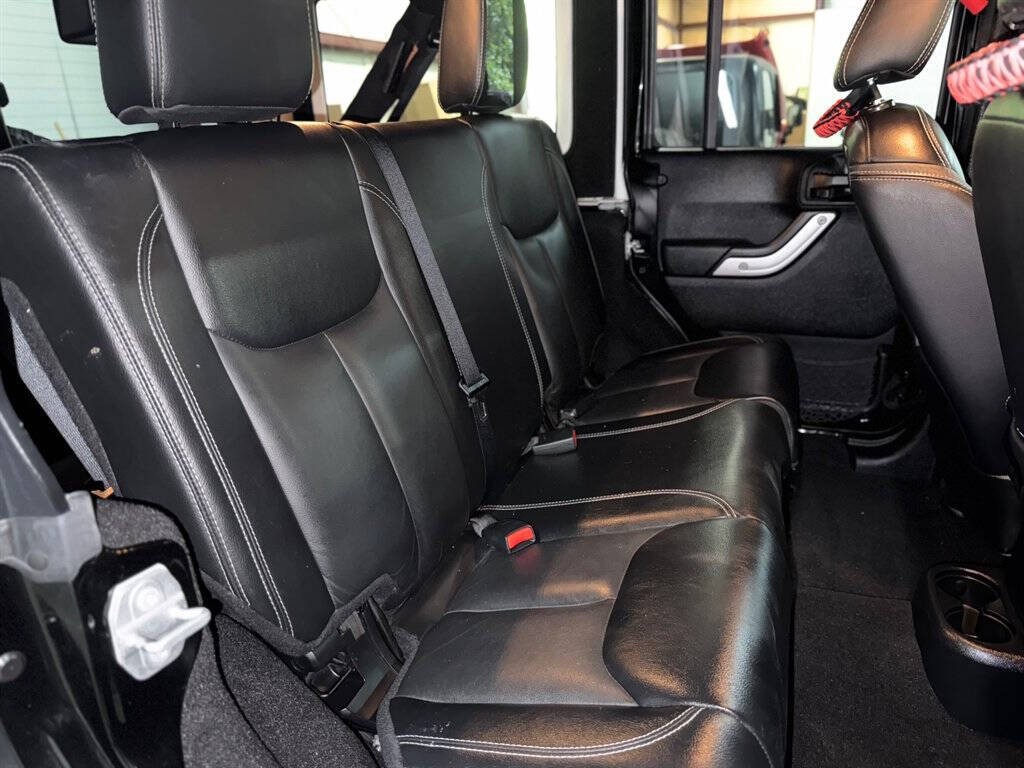 2016 Jeep Wrangler Unlimited Image 16