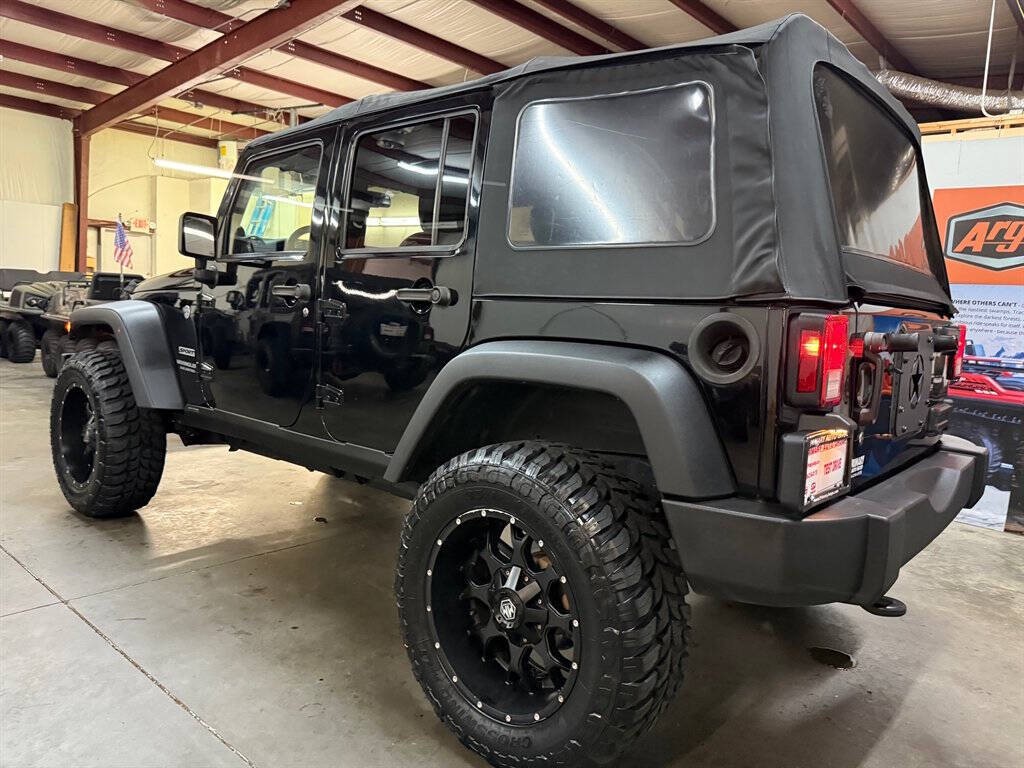 2014 Jeep Wrangler Unlimited Image 13
