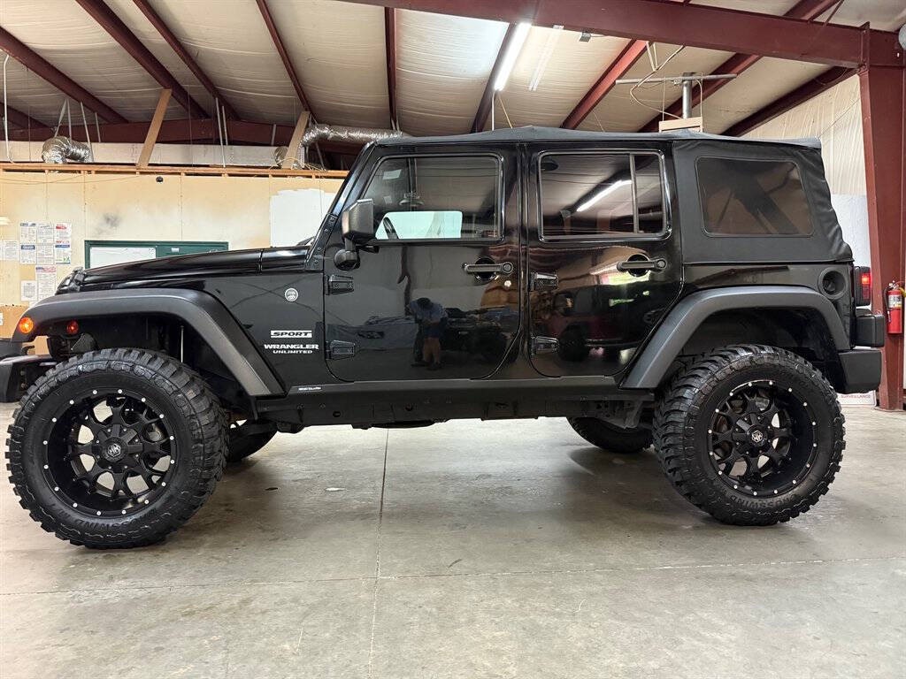 2014 Jeep Wrangler Unlimited Image 14