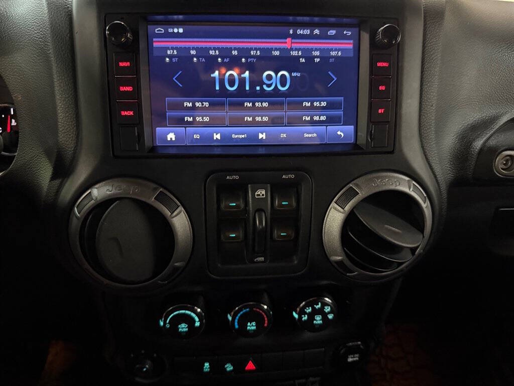2014 Jeep Wrangler Unlimited Image 17