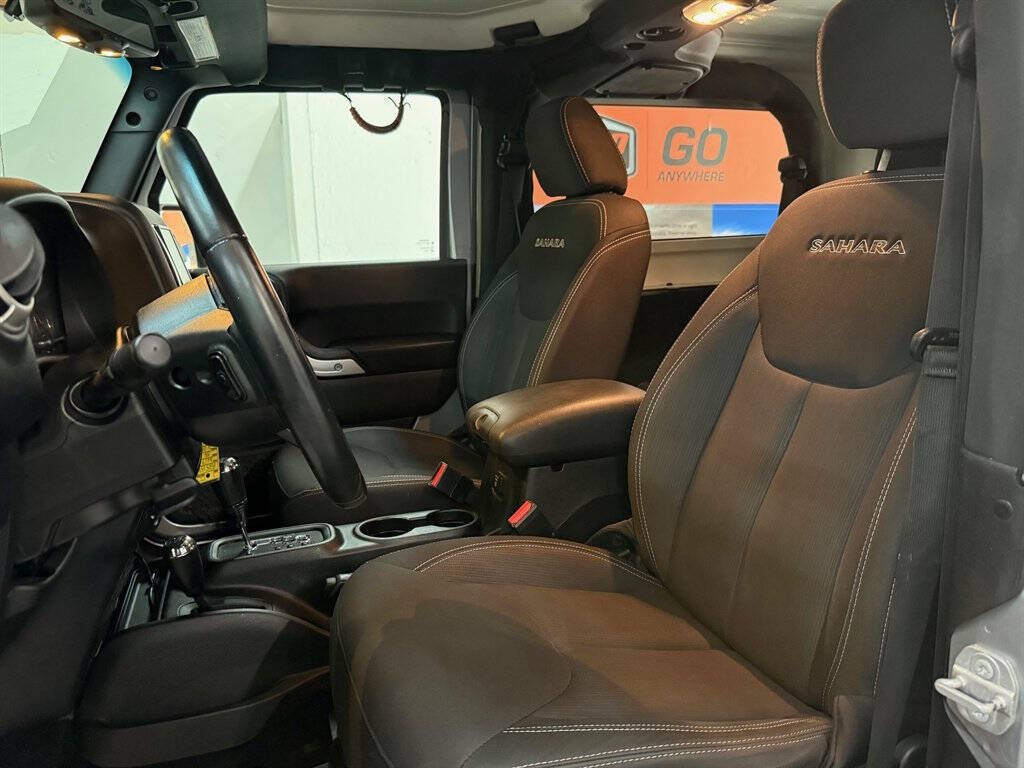 2017 Jeep Wrangler Image 15
