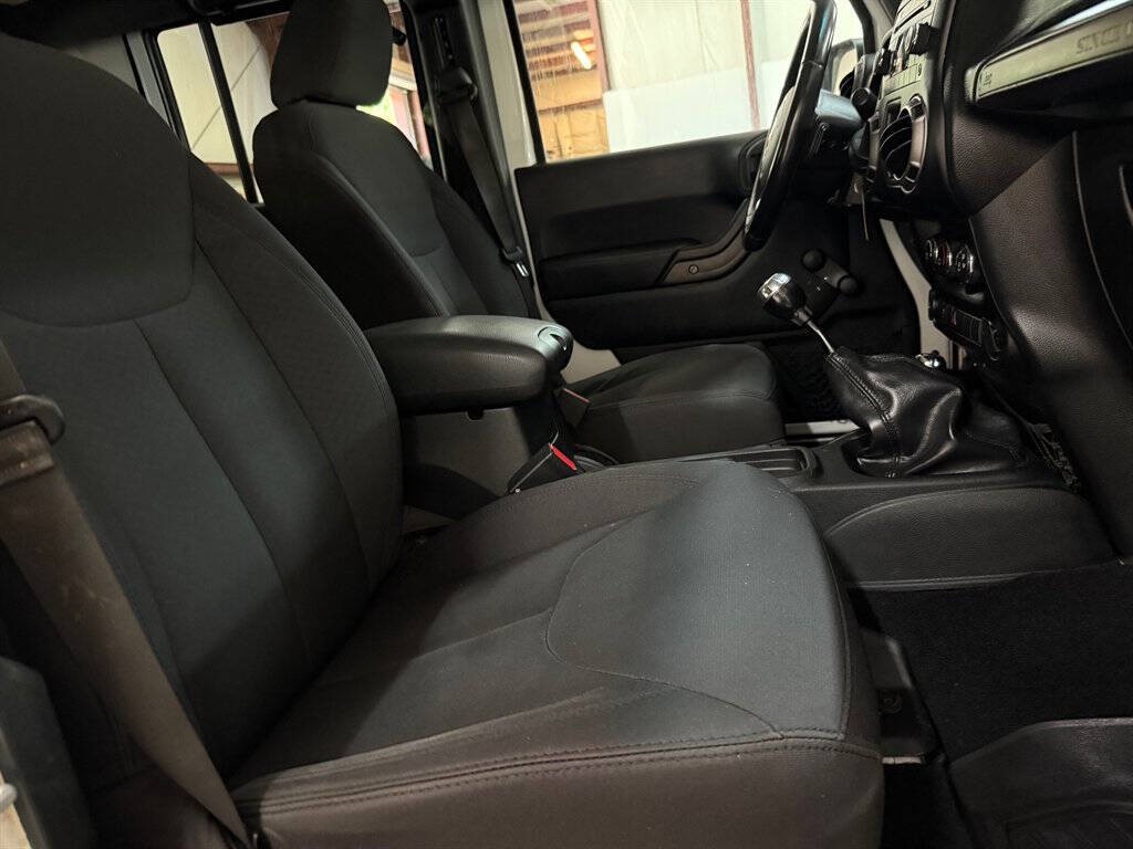 2018 Jeep Wrangler Image 16