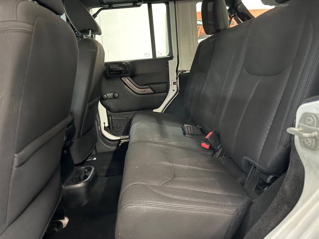 2018 Jeep Wrangler Image 17