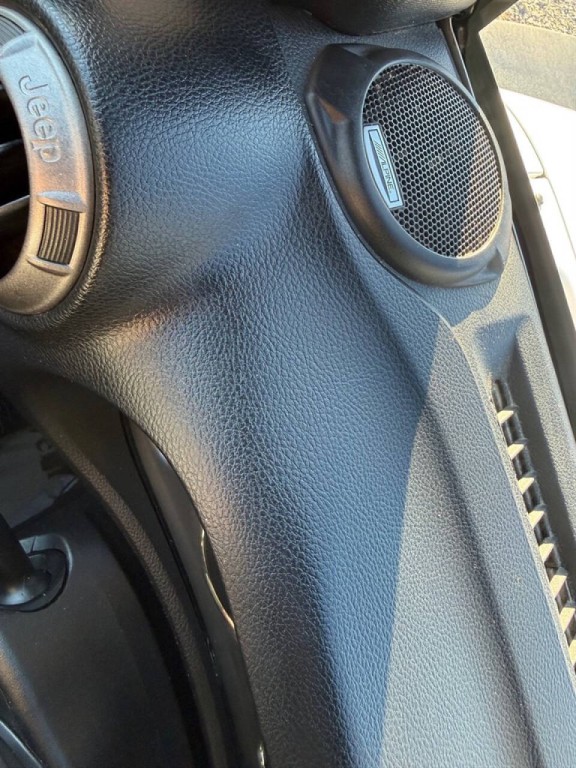 2018 Jeep Wrangler Image 13