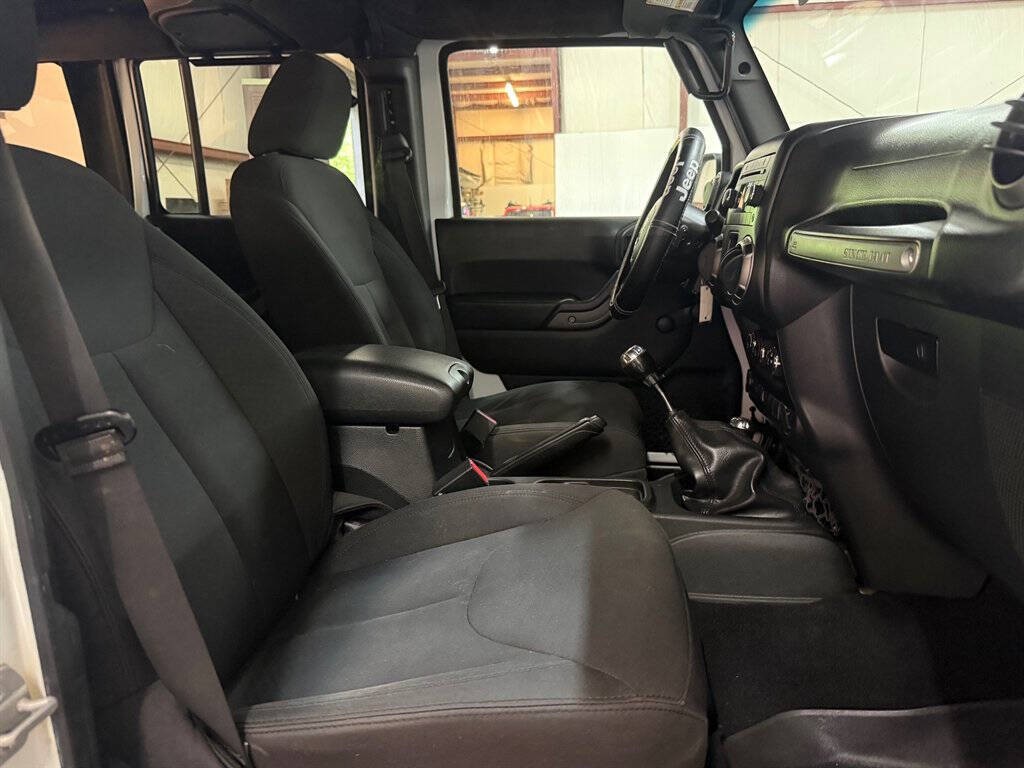 2018 Jeep Wrangler Image 16
