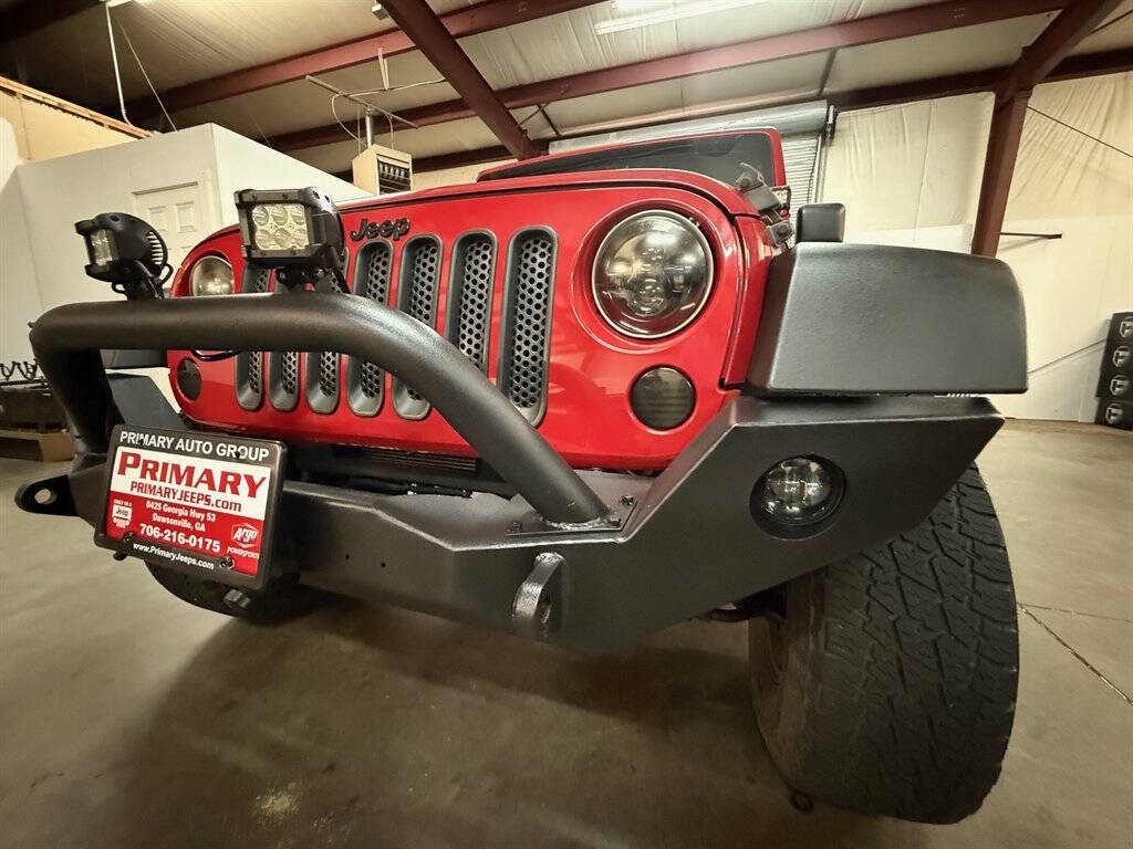 2011 Jeep Wrangler Image 15