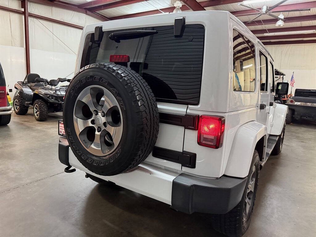 2016 Jeep Wrangler Unlimited Image 9