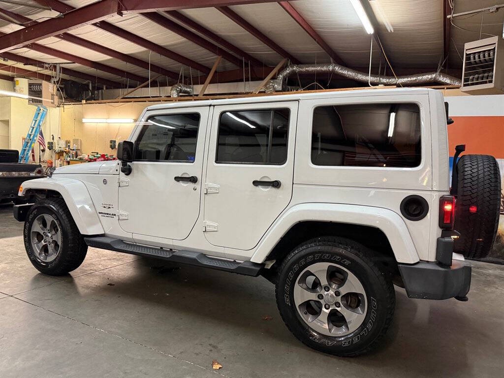 2016 Jeep Wrangler Unlimited Image 11