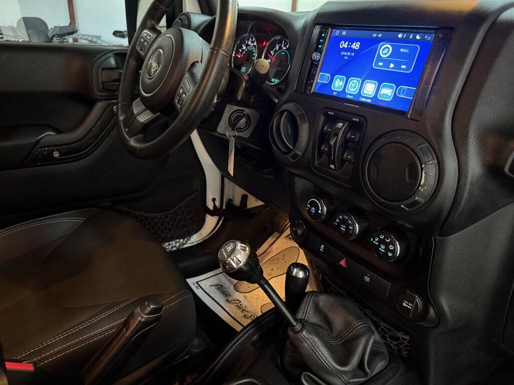 2016 Jeep Wrangler Unlimited Image 15