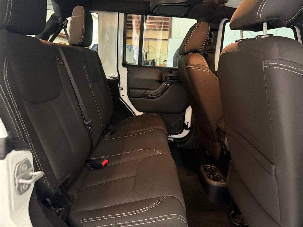 2016 Jeep Wrangler Unlimited Image 20