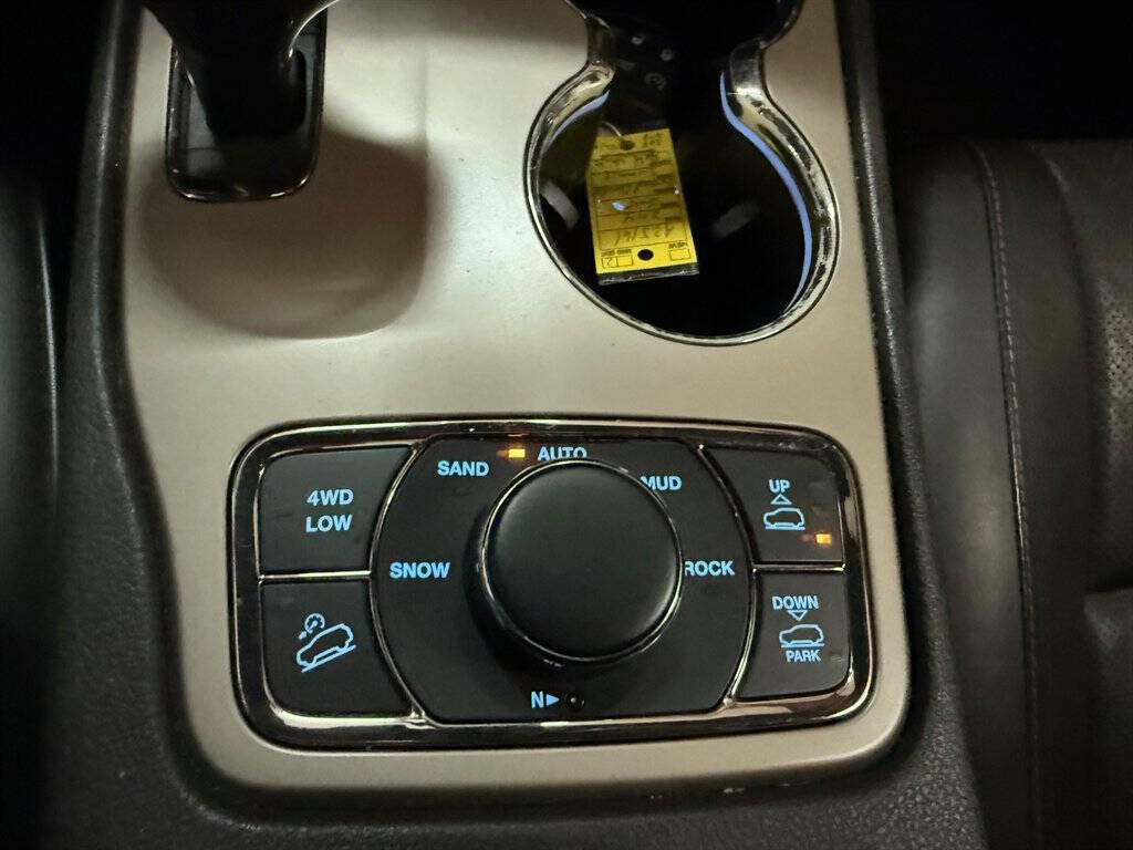 2014 Jeep Grand Cherokee Image 16