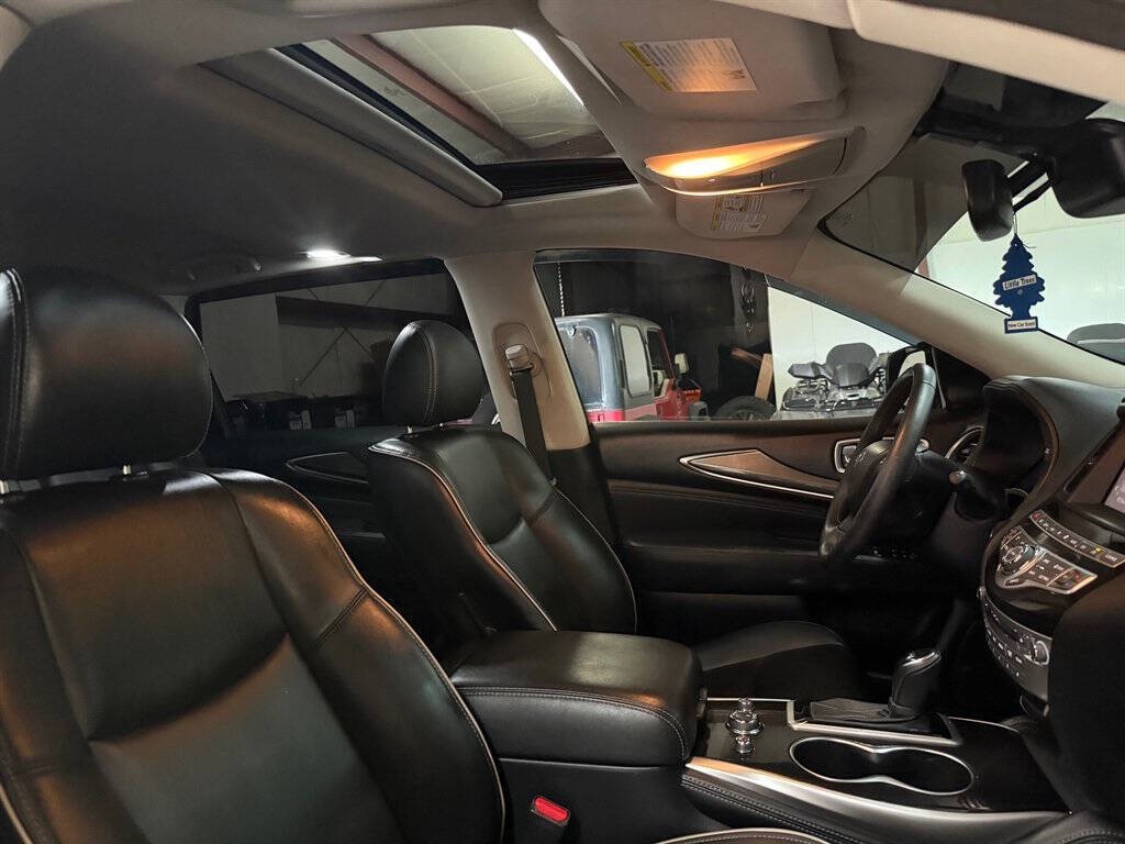 2019 INFINITI QX60 Image 18