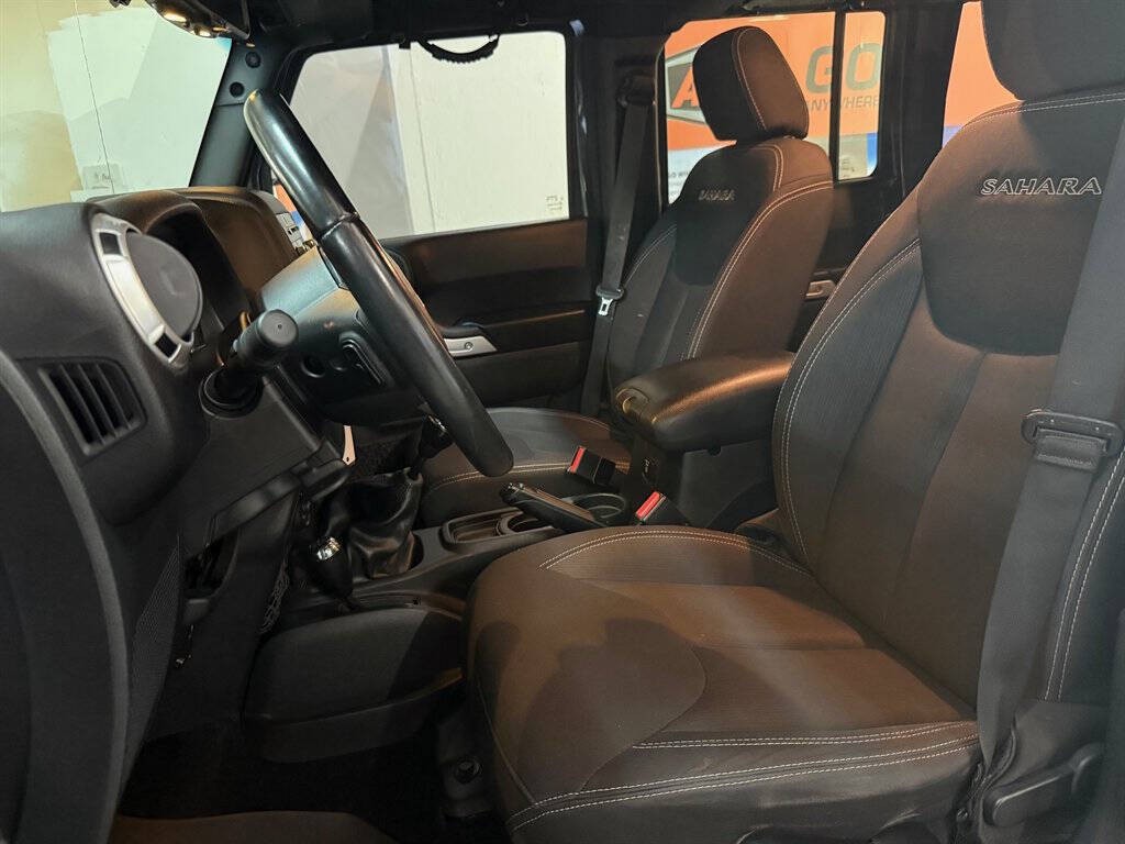 2017 Jeep Wrangler Unlimited Image 13