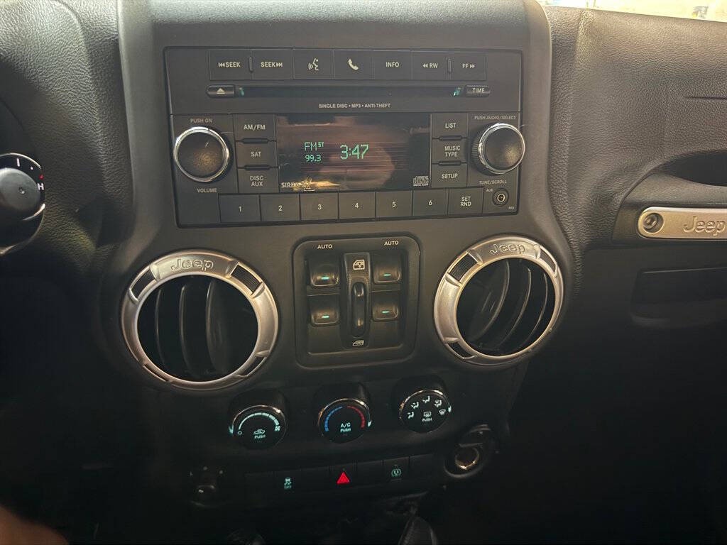 2017 Jeep Wrangler Unlimited Image 20