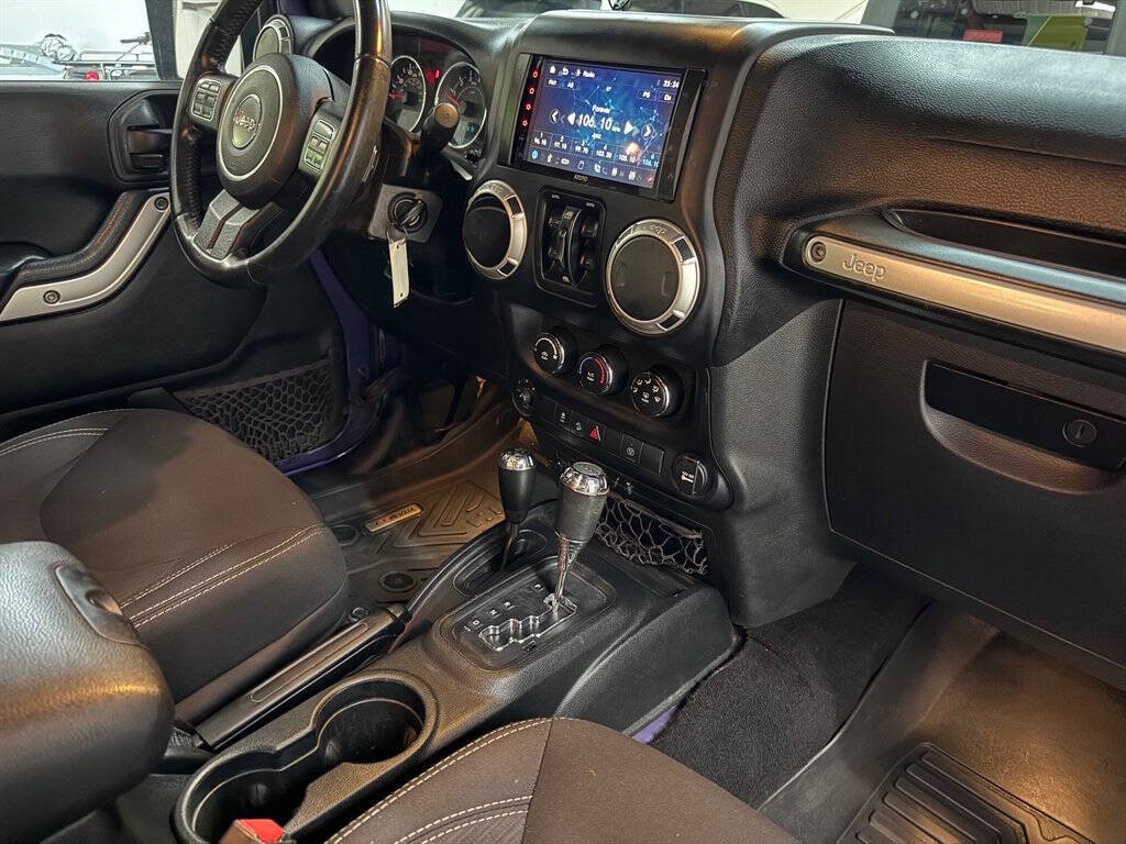 2017 Jeep Wrangler Unlimited Image 20