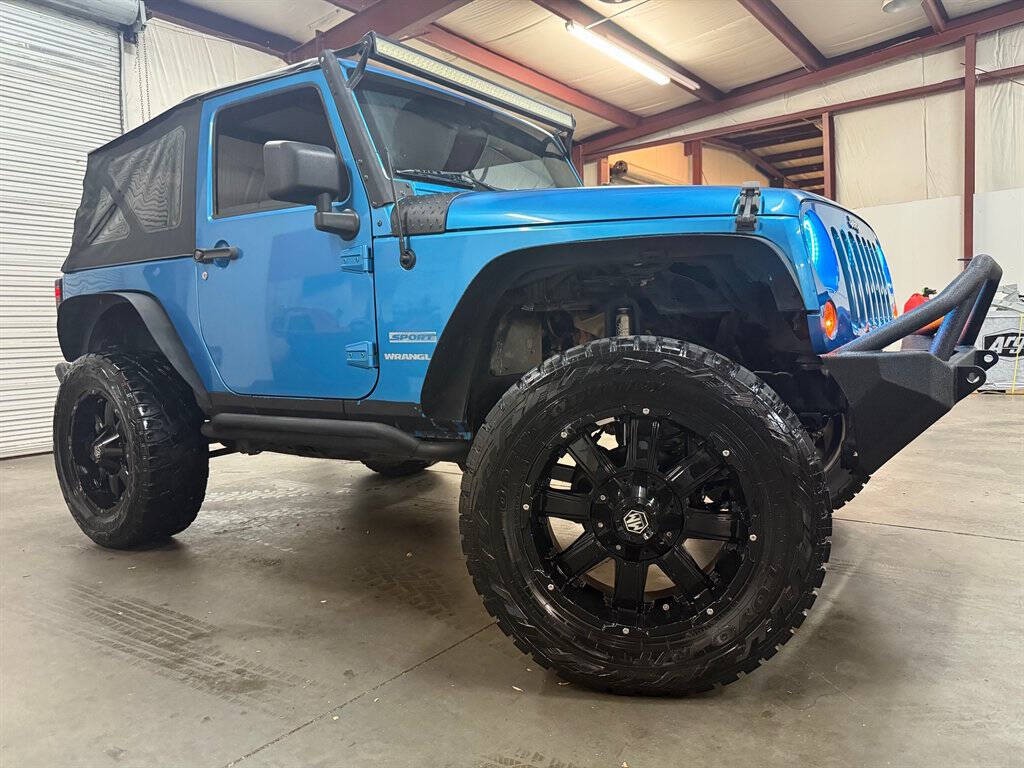 2010 Jeep Wrangler Image 2