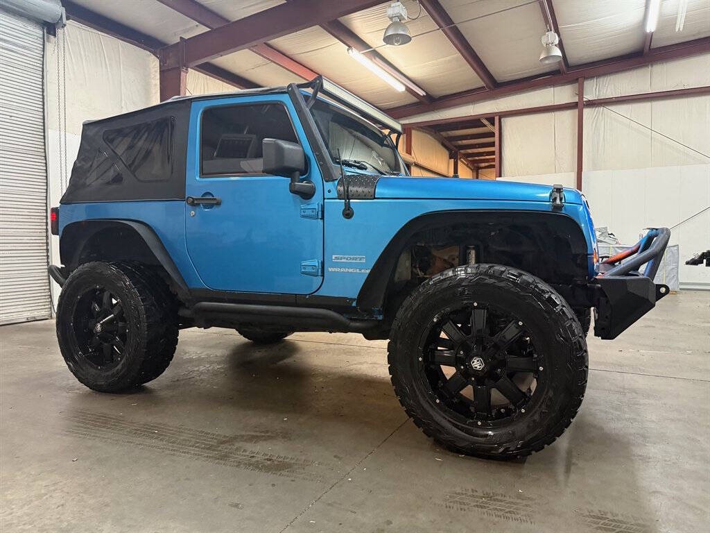 2010 Jeep Wrangler Image 6