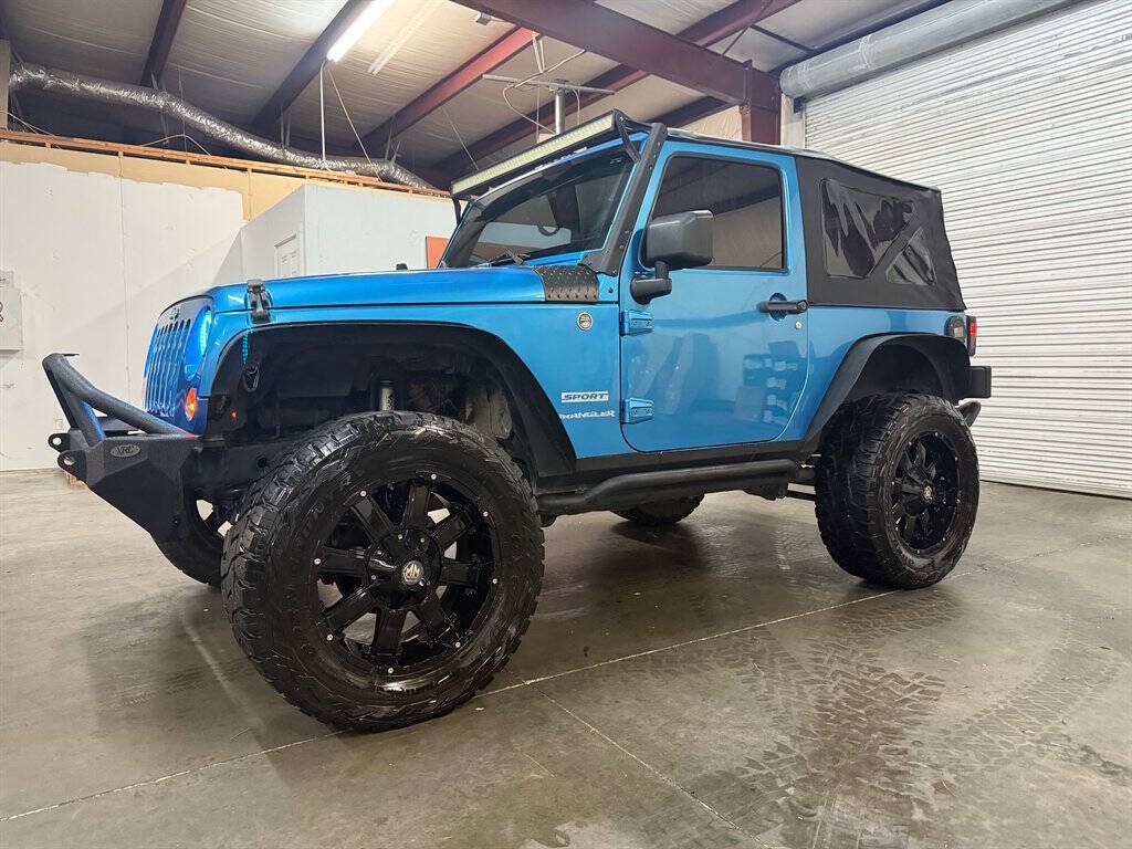 2010 Jeep Wrangler Image 11