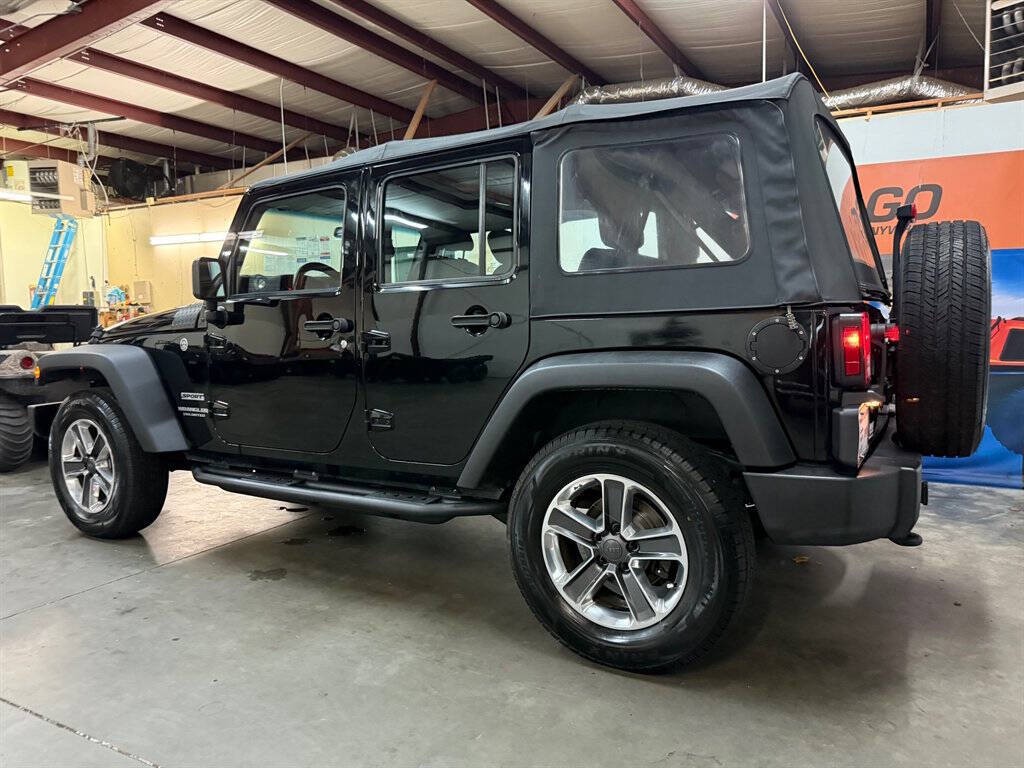 2016 Jeep Wrangler Unlimited Image 11