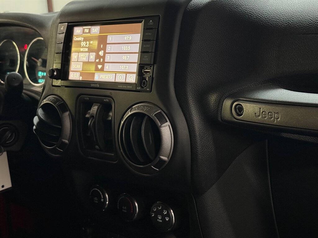 2016 Jeep Wrangler Unlimited Image 14