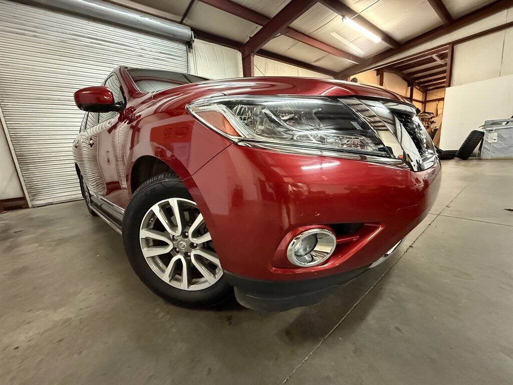 2016 Nissan Pathfinder Image 3