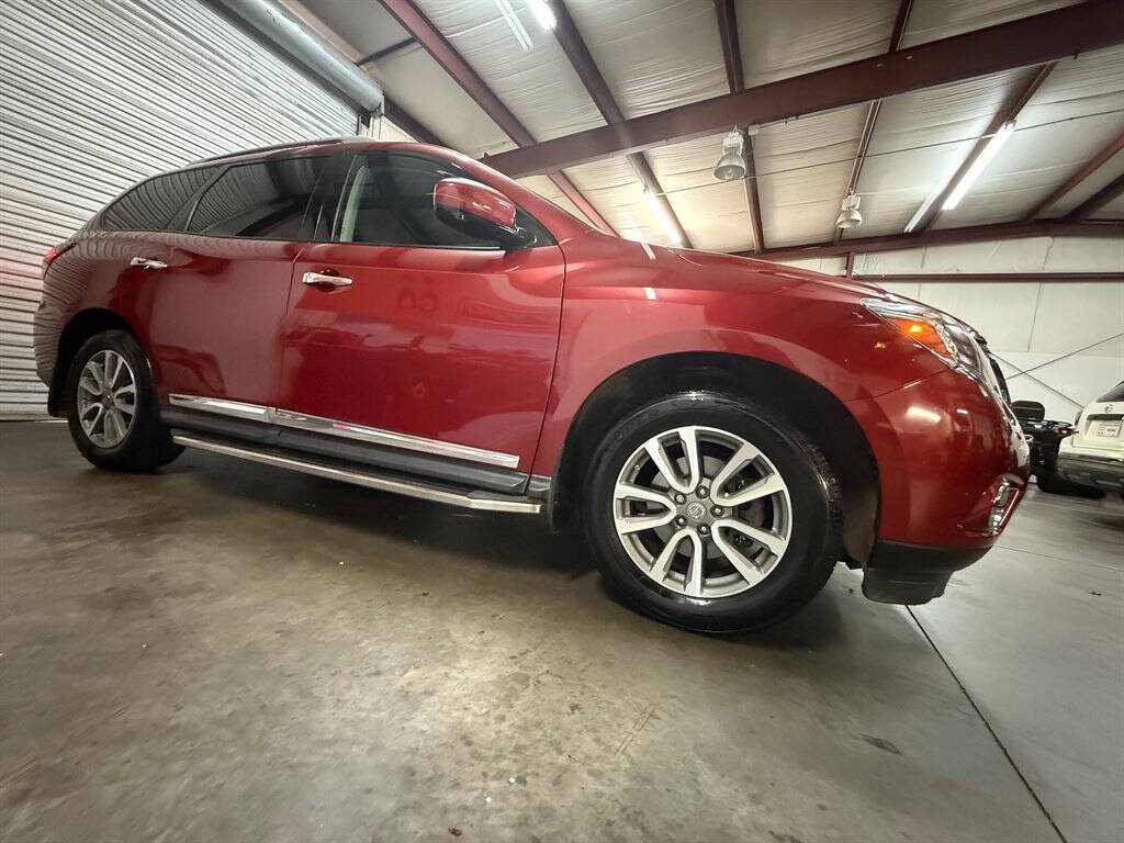 2016 Nissan Pathfinder Image 8