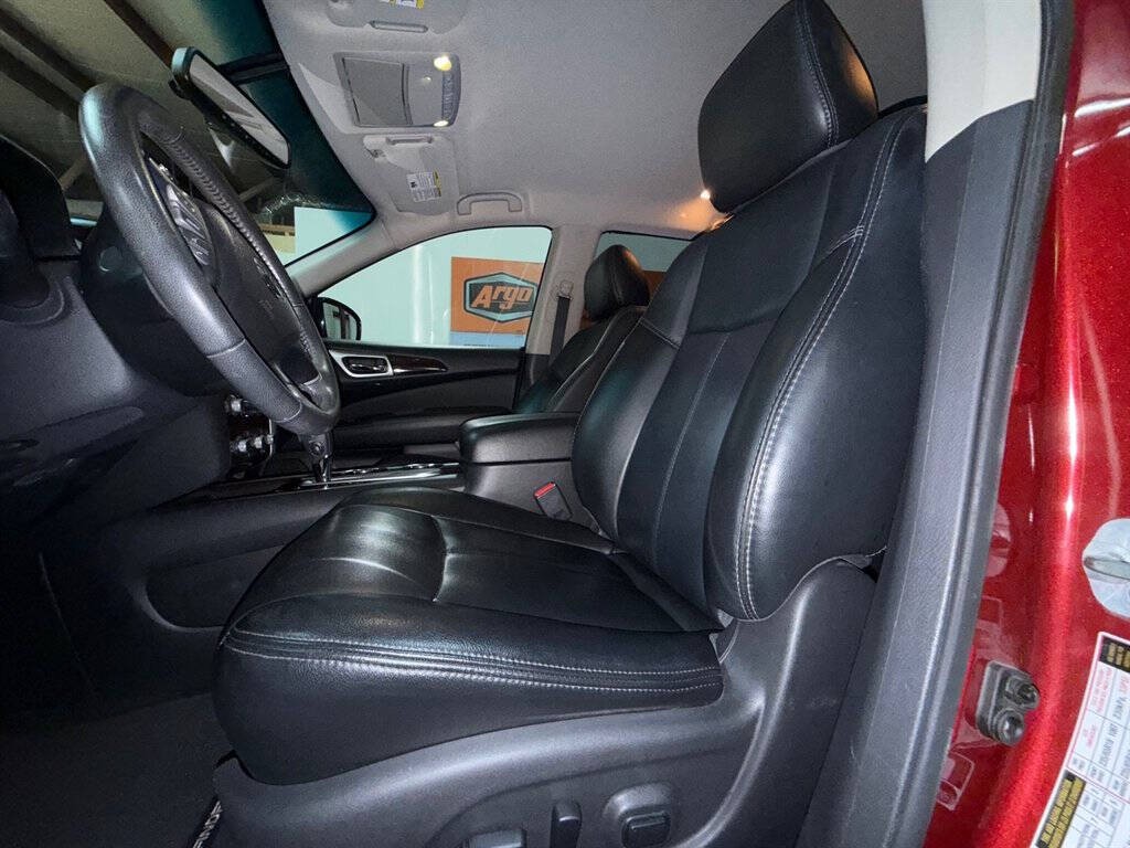 2016 Nissan Pathfinder Image 9