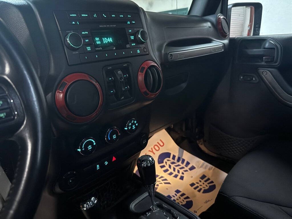 2015 Jeep Wrangler Unlimited Image 11