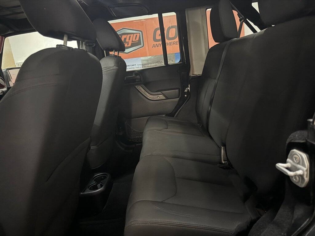 2015 Jeep Wrangler Unlimited Image 14