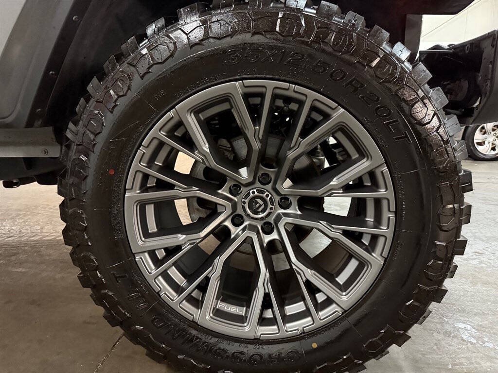 2019 Jeep Wrangler Unlimited Image 2