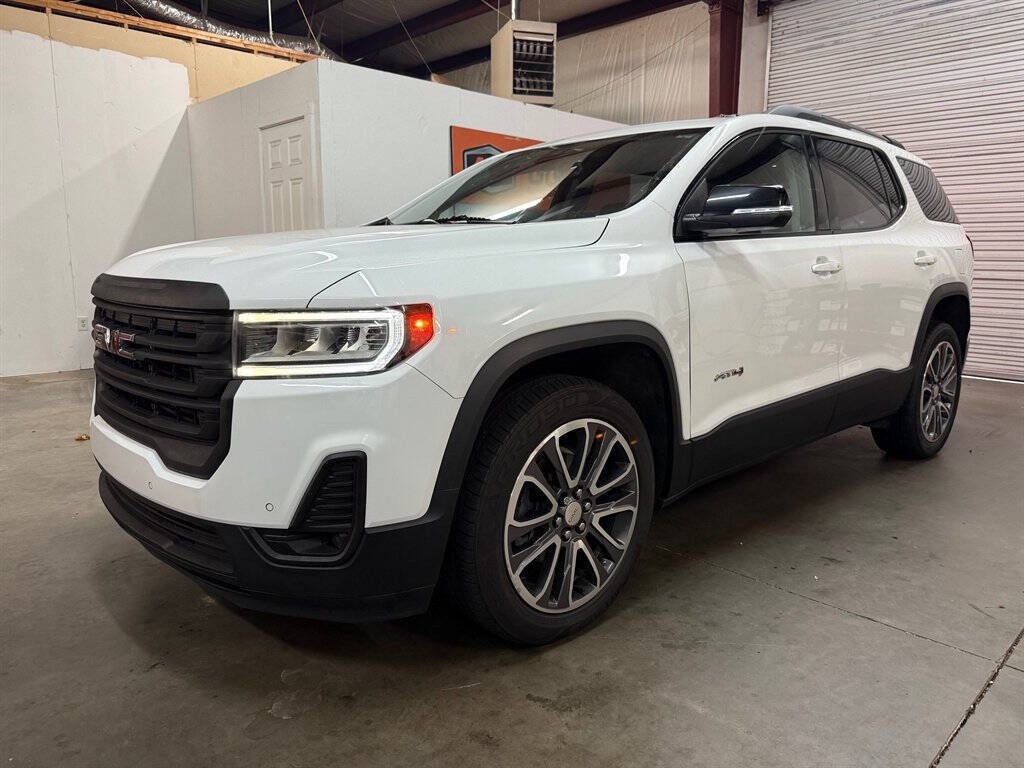 2020 GMC Acadia Image 3