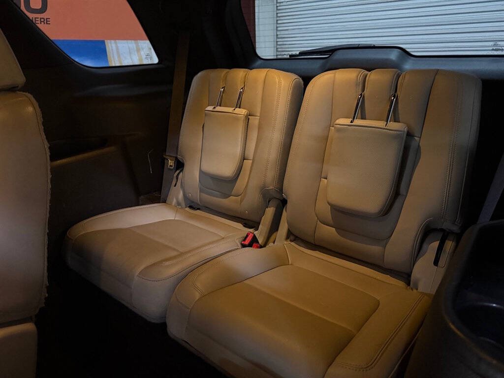 2015 Ford Explorer Image 18