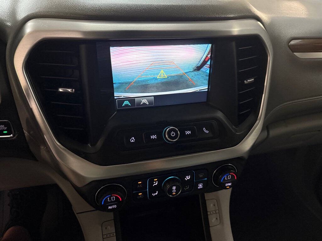 2018 GMC Acadia Image 11