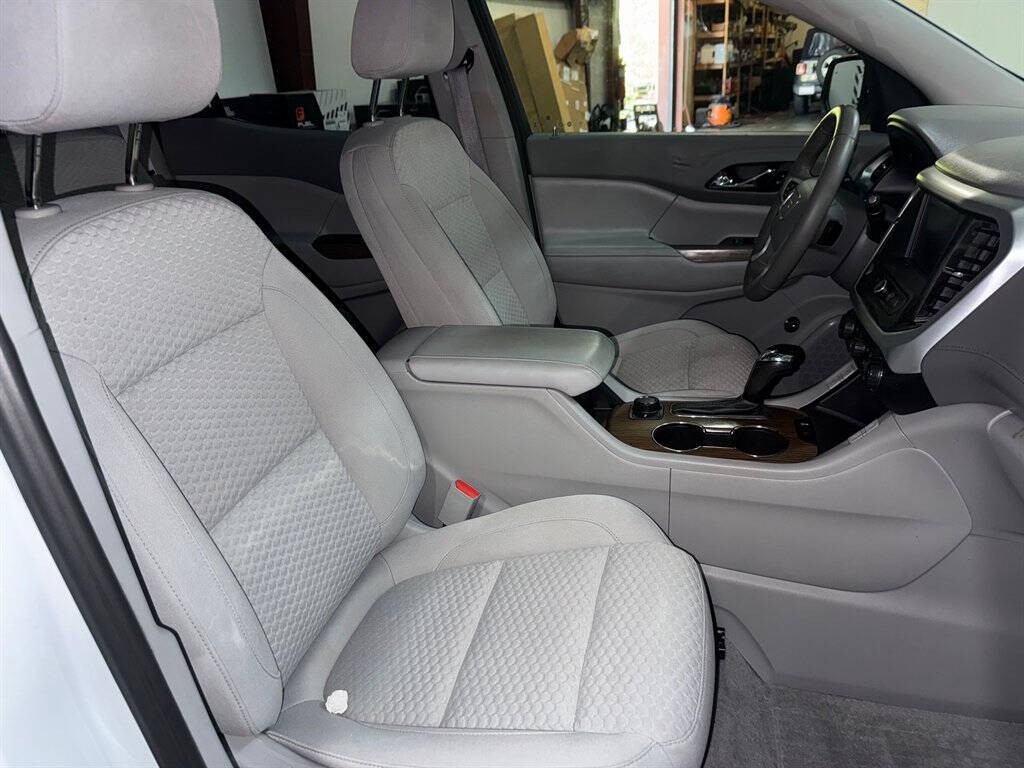 2018 GMC Acadia Image 14