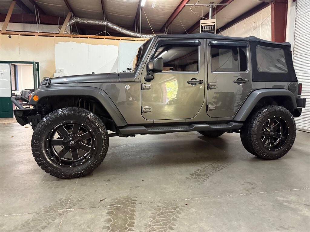 2016 Jeep Wrangler Unlimited Image 11