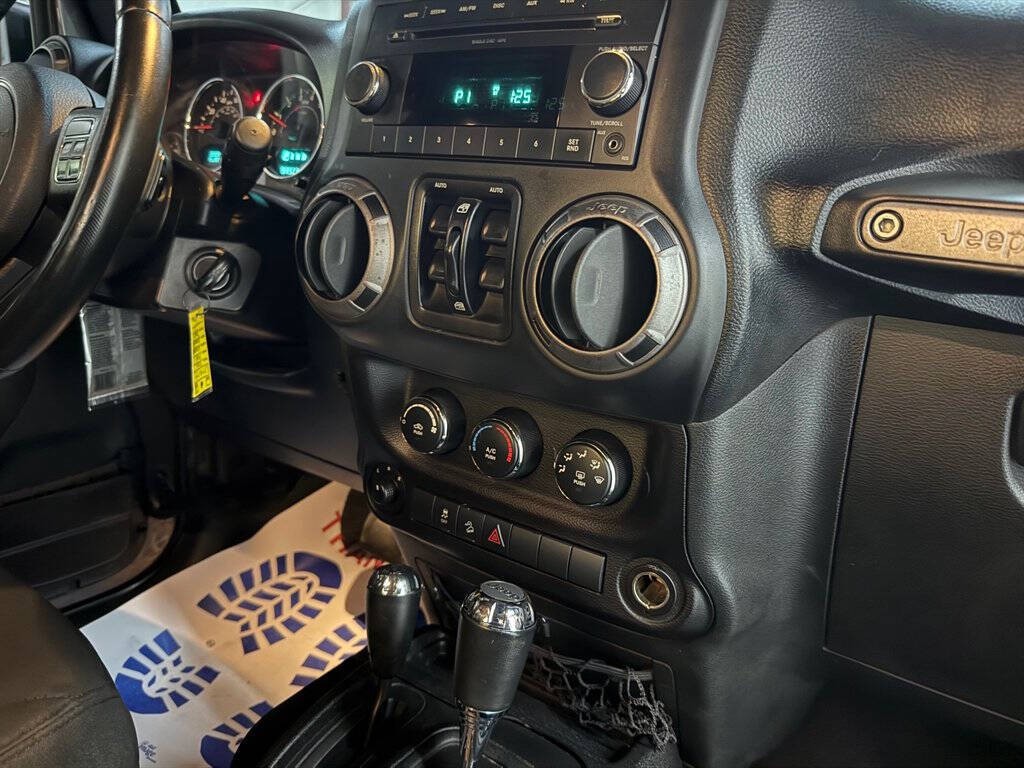 2016 Jeep Wrangler Unlimited Image 14